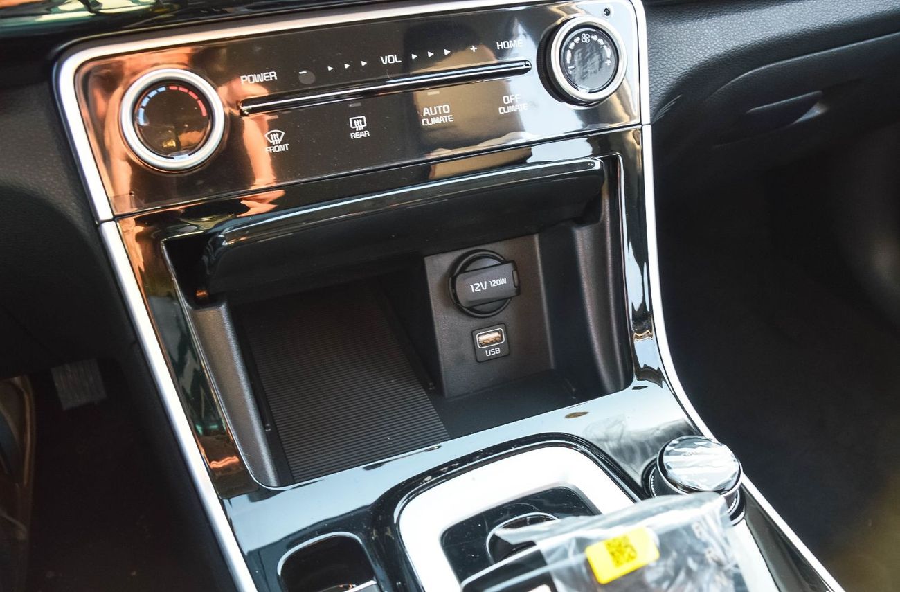 Kia Seltos KIA SELTOS 1.5L LUXURY PETROL SUV 2024