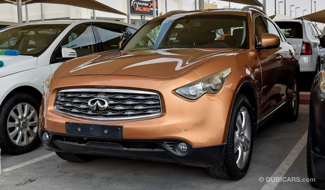 Infiniti FX35