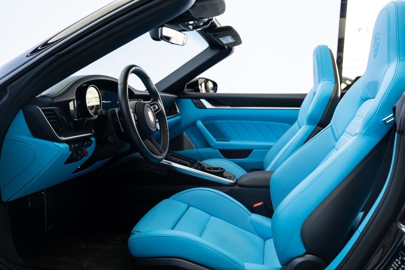 Porsche 911 Turbo S 3.8L (640 HP) Convertible