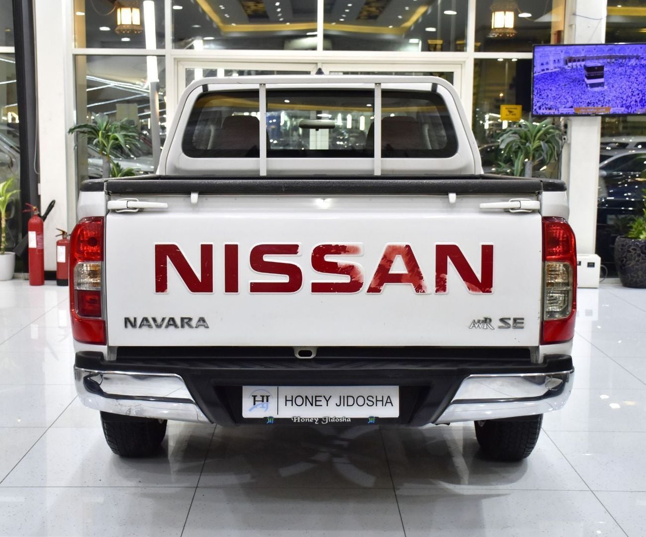 Nissan Navara EXCELLENT DEAL for our Nissan Navara SE ( 2019 Model ) in White Color GCC Specs
