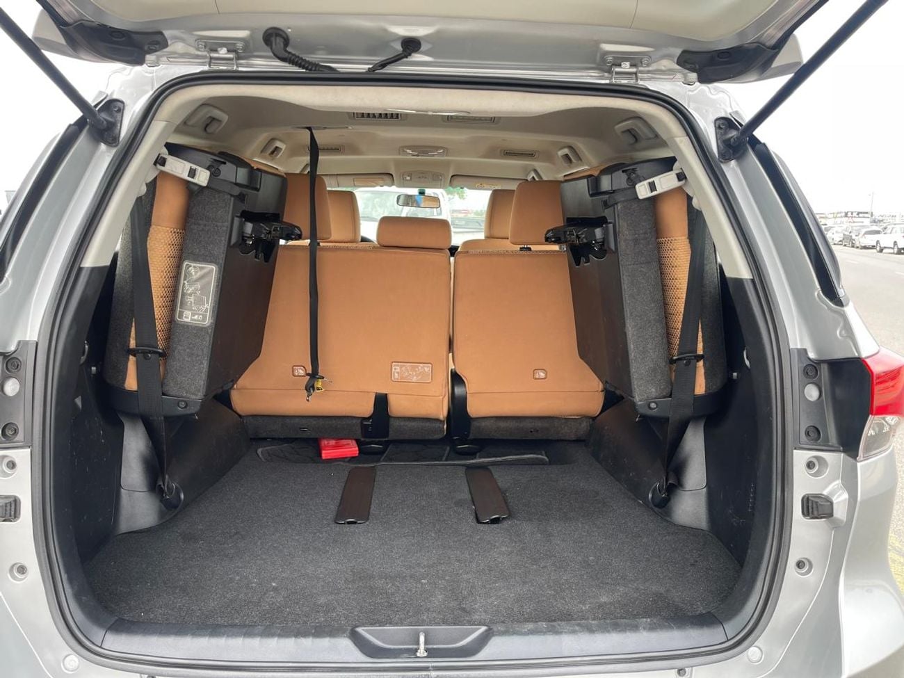 تويوتا فورتونر EXR 2.7L (160 HP)