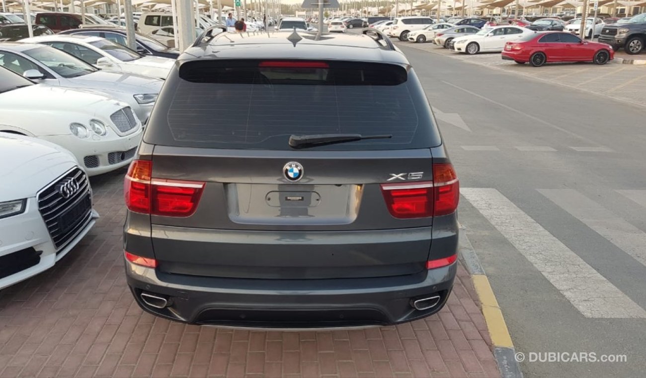 BMW X5 X5 model 2013 GCC car prefect condition full service full option low mileage