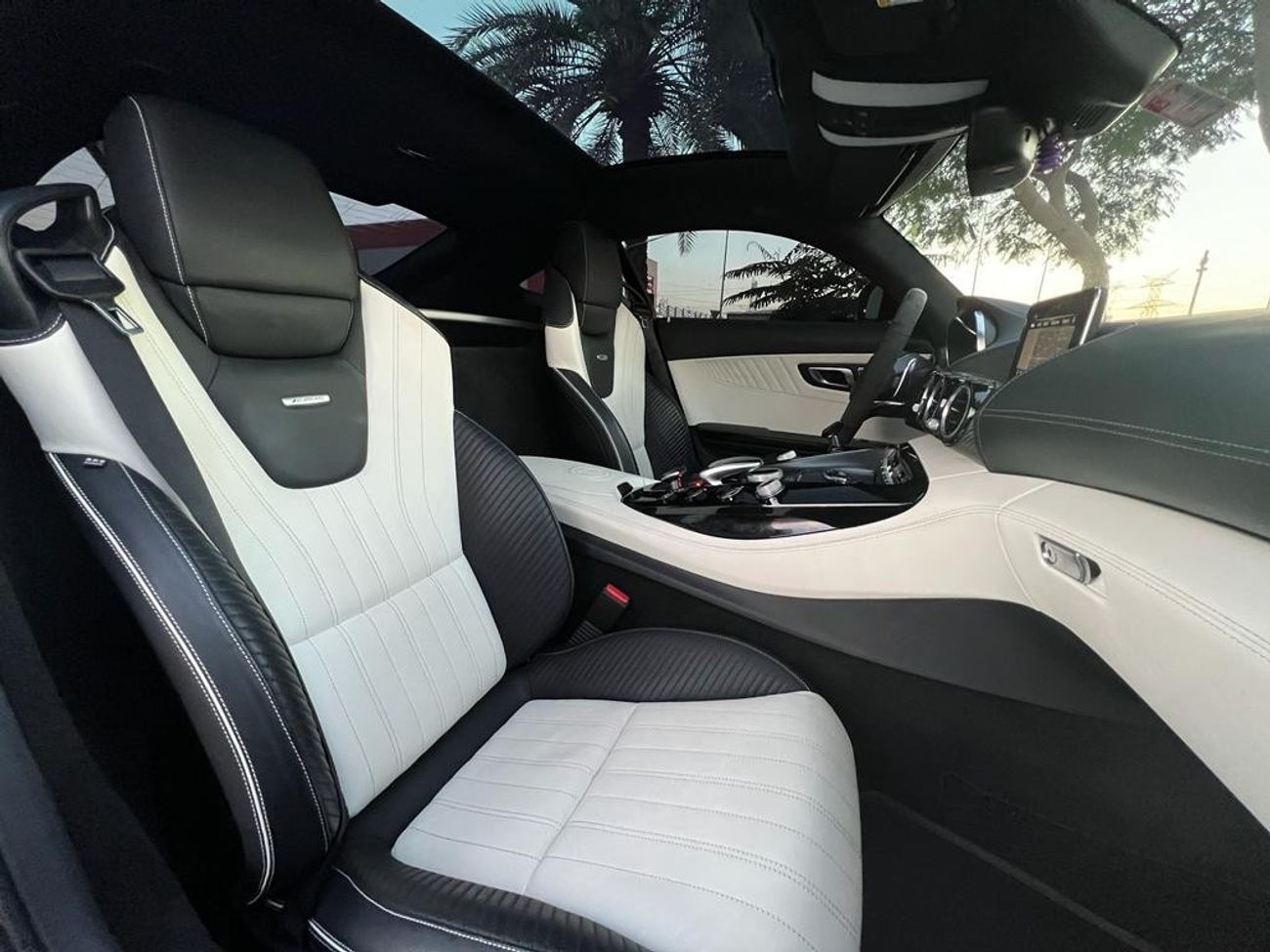 Mercedes-Benz AMG GT S MERCEDES BENZ GT 63 S AMG GCC CARBON FIBER UNDER WARRANTY FULL SERVICE HISTORY