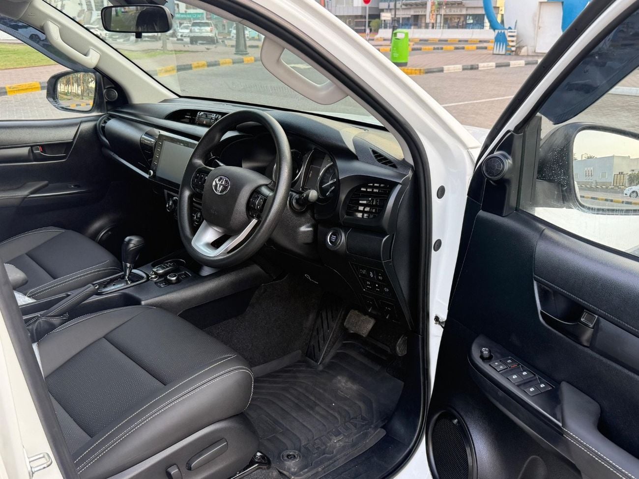 تويوتا هيلوكس SR5 48V with GR Kit