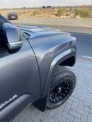 تويوتا تاكوما TRD / V6 / طويل / دخول بدون مفتاح / تشغيل بدون مفتاح / شاشة كبيرة / بحالة ممتازة