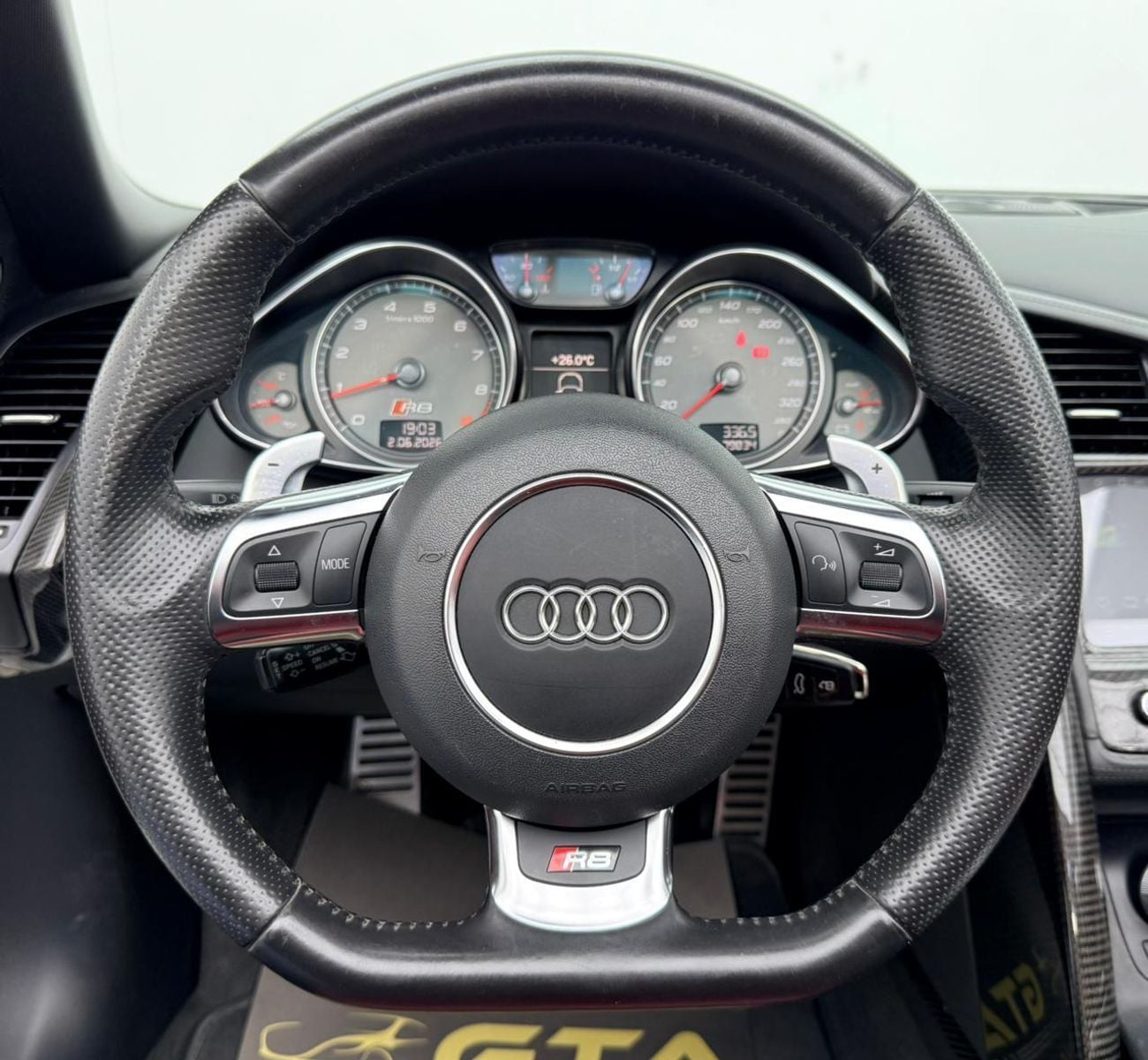 أودي R8 سبايدر FSI 2014 Audi R8 Spyder, Service History, Excellent Condition, GCC