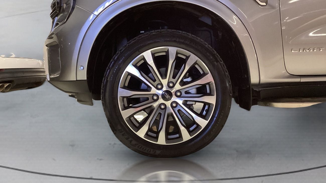 فورد ايفرست Limited | شامل الضمان | 0 ﺪﻔﻋﺓ ﺃﻮﻟﻯ