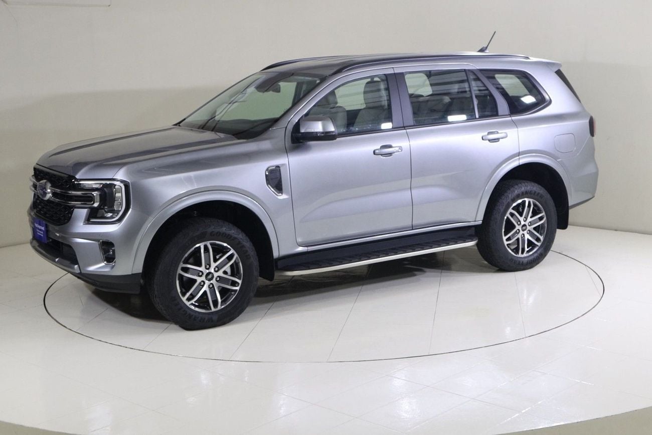 Ford Everest EVR424 XLT / AL TAYER MOTORS / AL QOUZ SHOWROOM