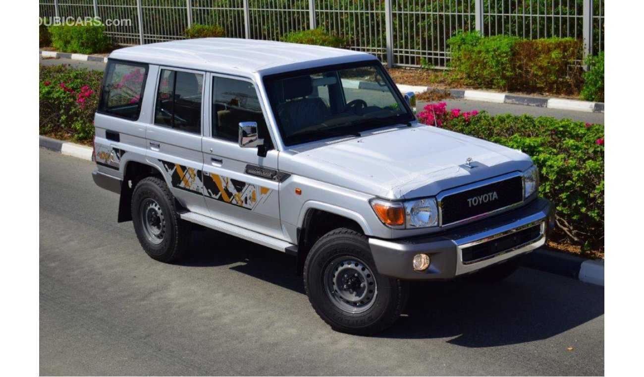 Toyota Land Cruiser Hard Top 76 V6 4.0L Petrol MT With Diff.Lock