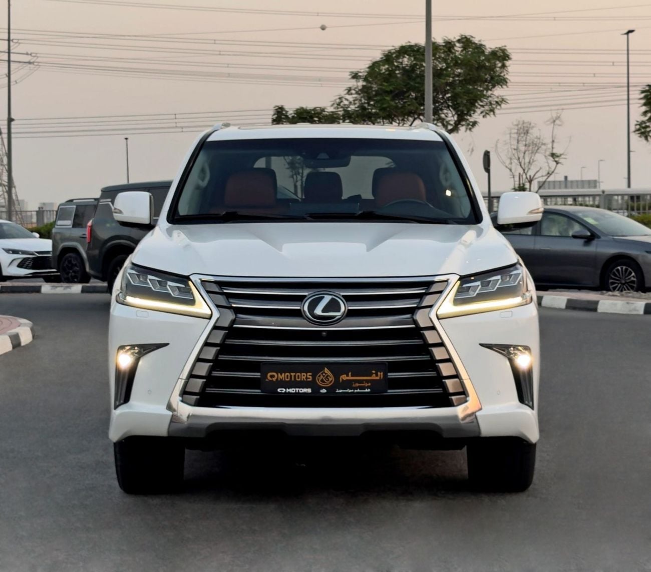 لكزس LX 570 بلاتينيوم لكزس LX 570 بلاتينيوم موديل 2016، بمواصفات دول مجلس التعاون الخليجي