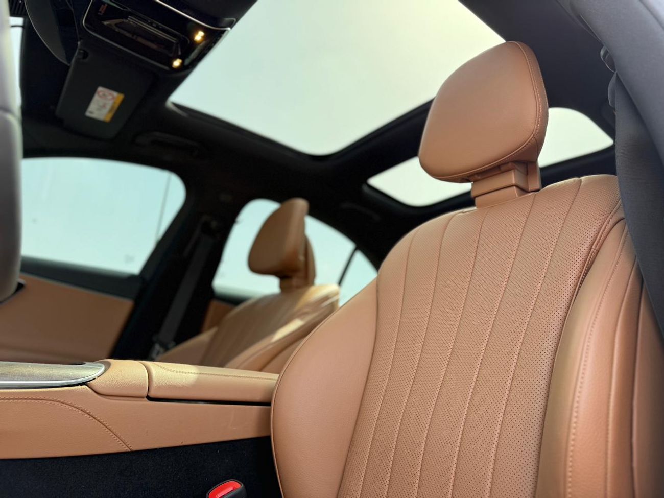 Mercedes-Benz E300 2025 MERCEDES E 300 4MATIC  KOREAN SPECS LIKE NEW