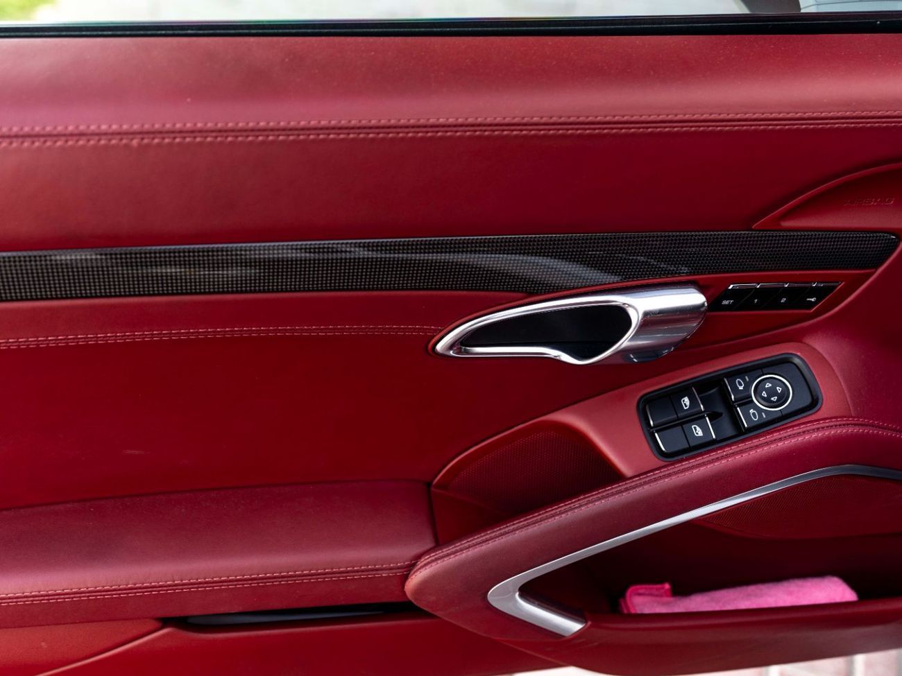 Porsche 911 Turbo S 3.8L (530 HP) Coupe