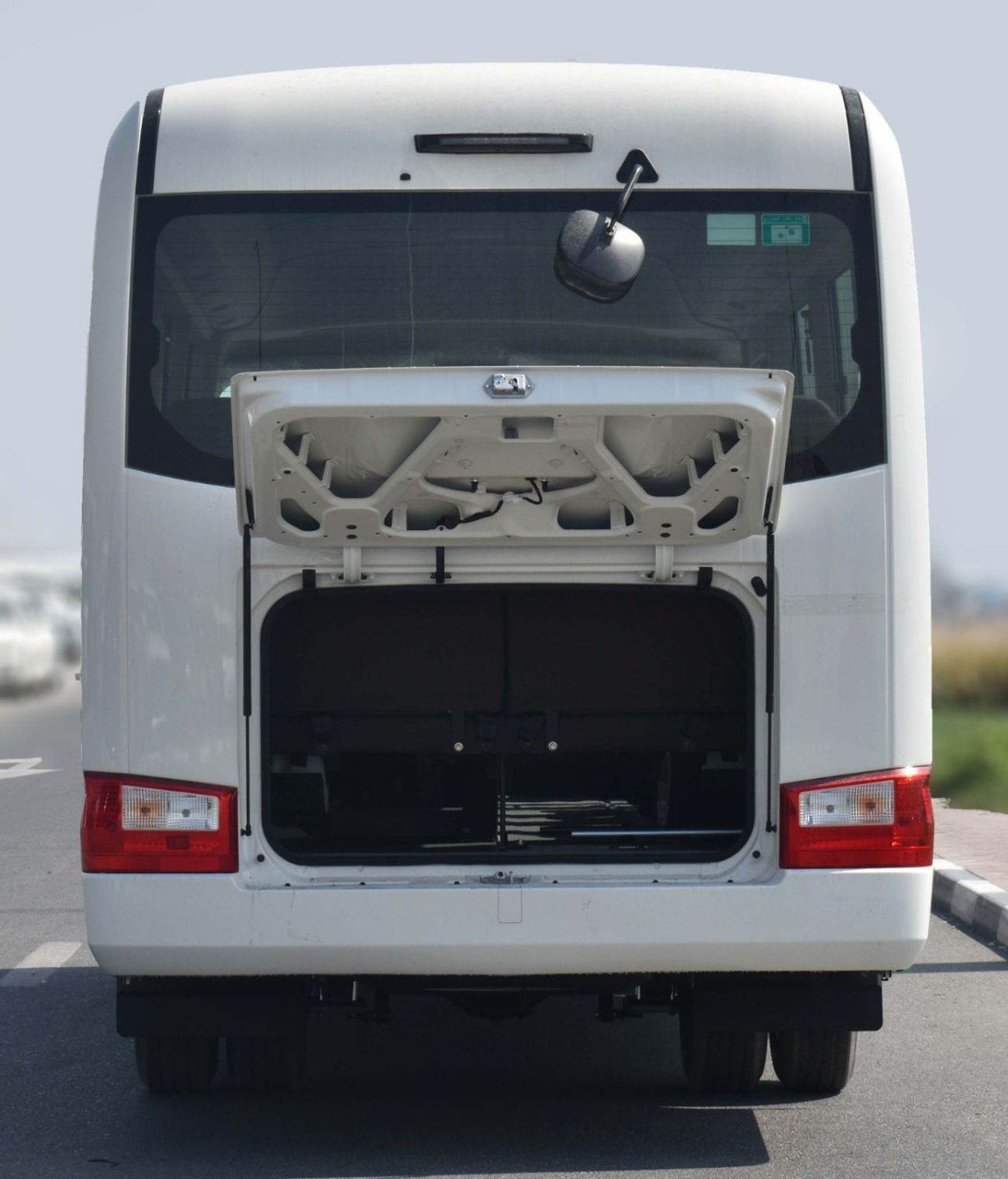 تويوتا كوستر 2.7L (23-Seater)
