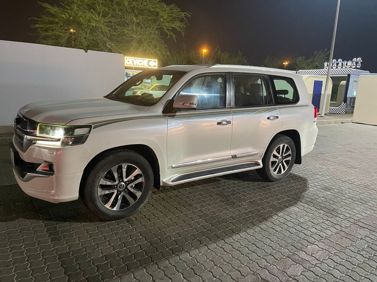 تويوتا لاند كروزر