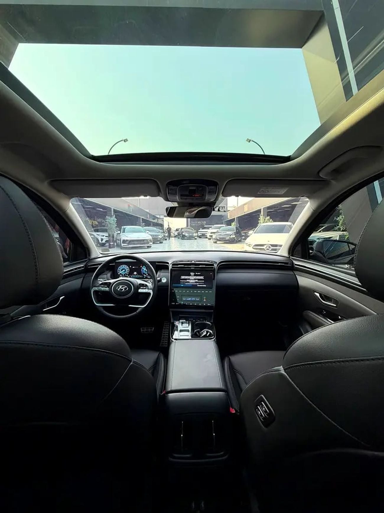 Hyundai Tucson SMART HEV Platinum Edition - Korean Specs - Like