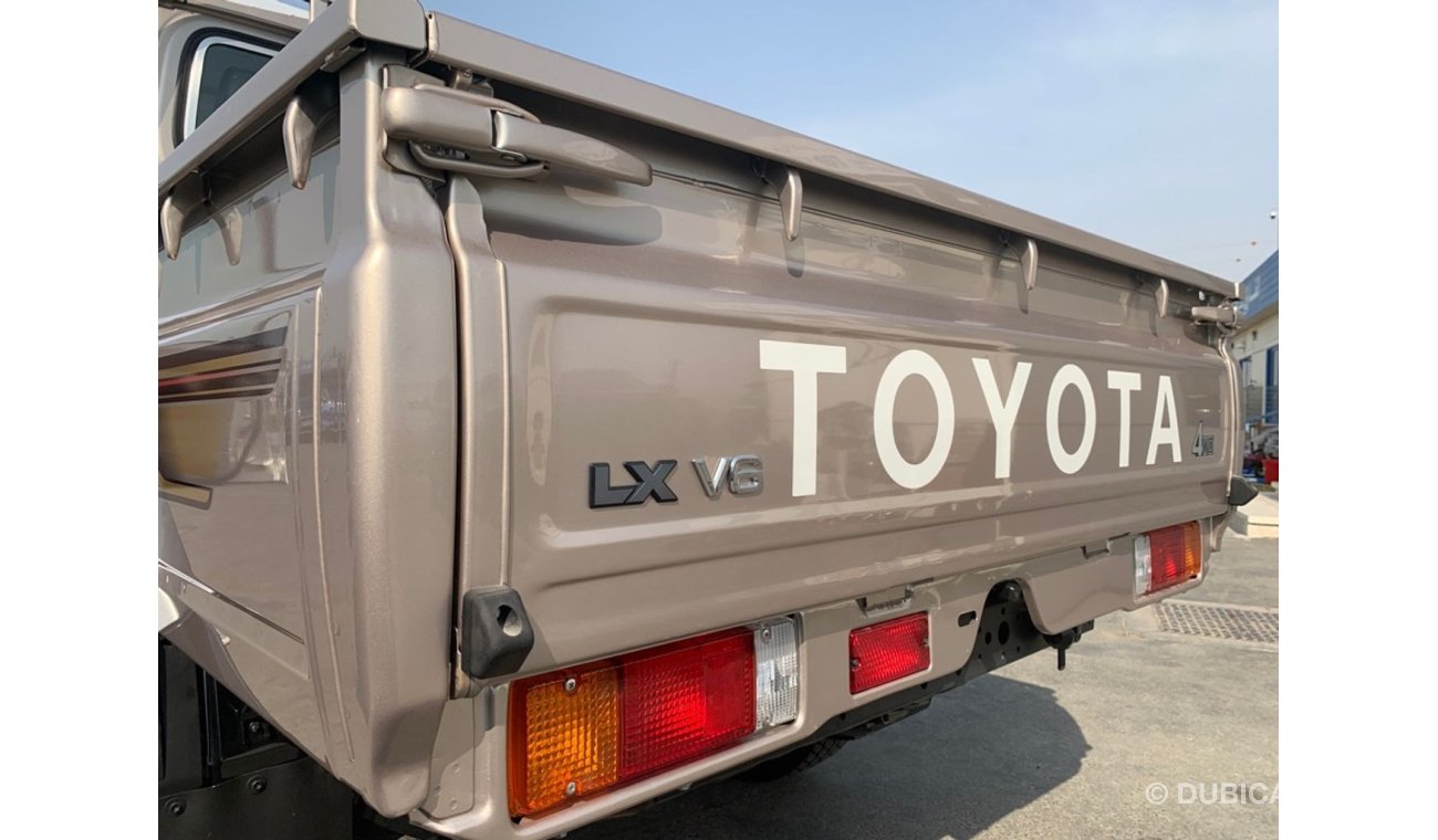 Toyota Land Cruiser Pick Up GRJ79 2020 4.0 L 4WD