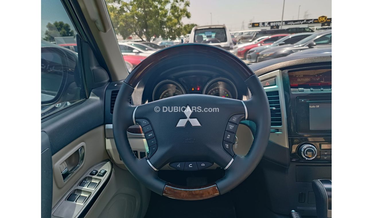 Mitsubishi Pajero // 889 AED Monthly // SUNROOF / ELECTRIC / LEATHER SEAT LOT / FOP  (LOT # 15866)