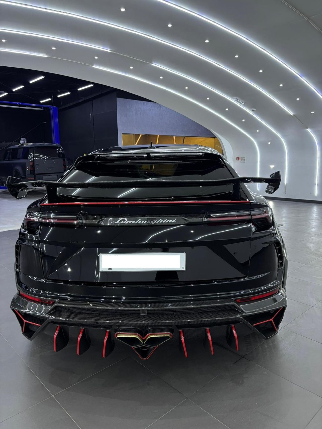 Lamborghini Urus Base