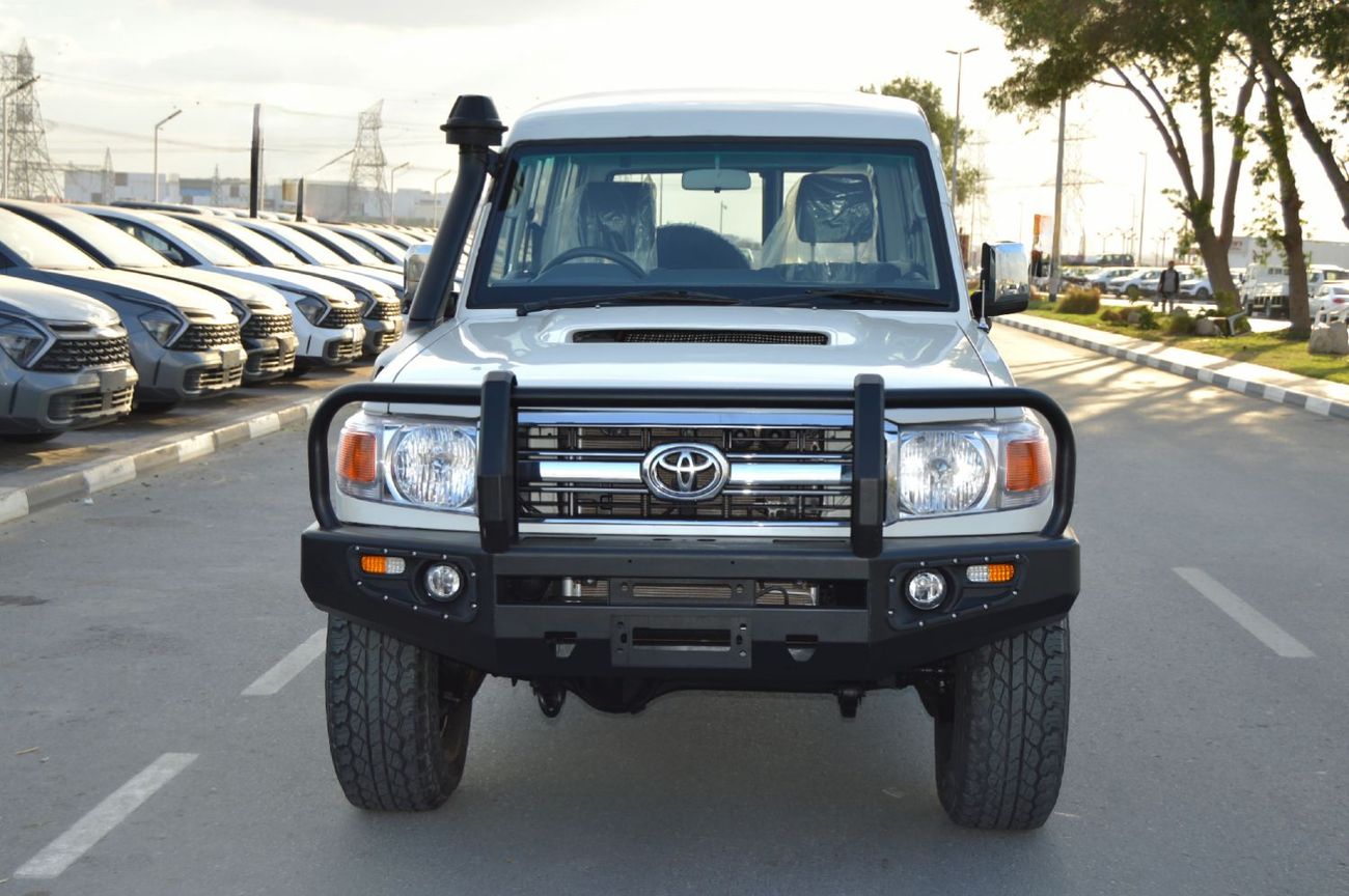 Toyota Land Cruiser *Hard Top*  Right Hand Drive  Model: 2016 Engine:  V8/ 4500 CC Doors: 3 Seats: 10