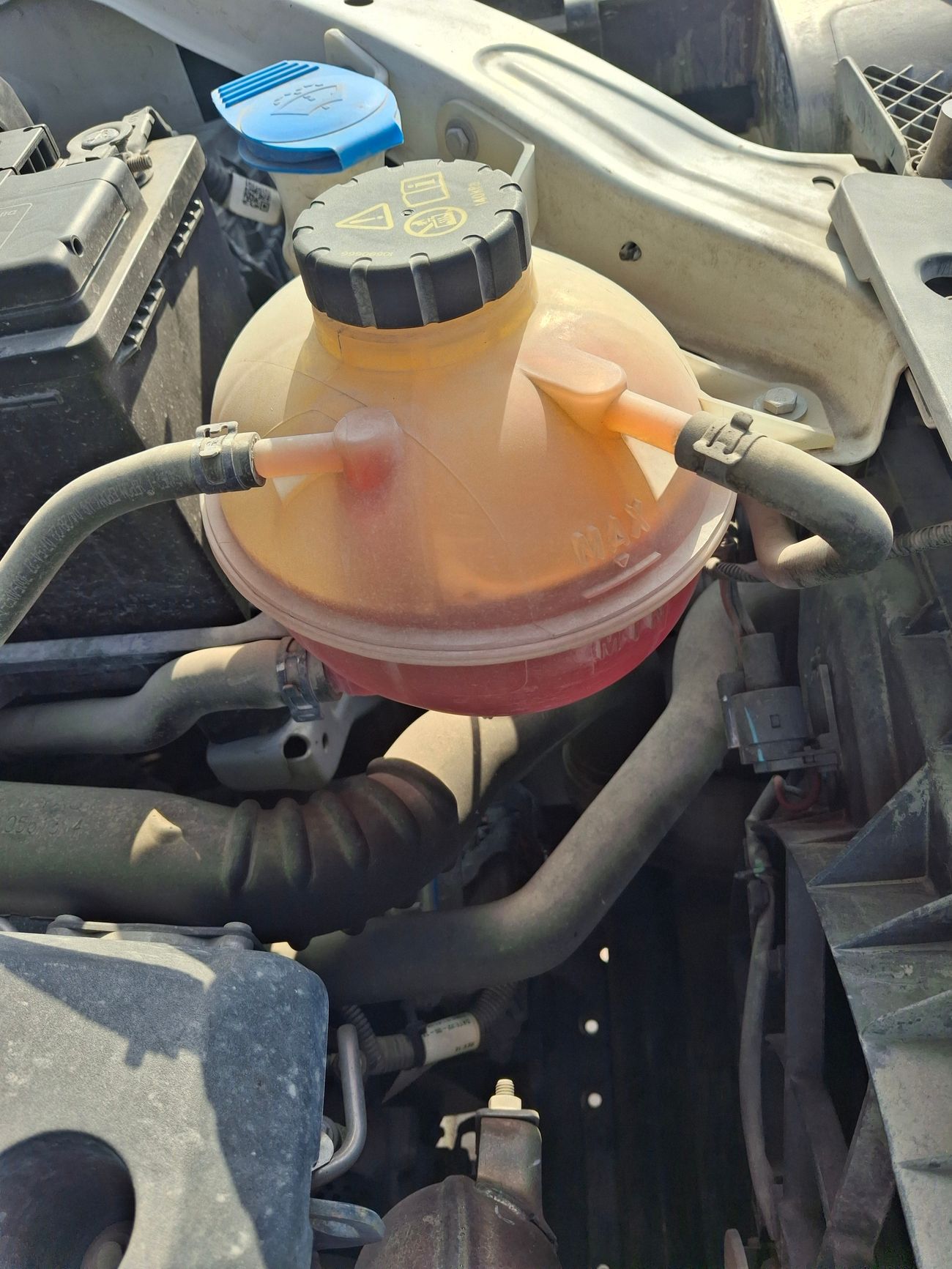 أم جي RX5 STD 1.5 | بدون دفعة مقدمة | اختبار القيادة في المنزل