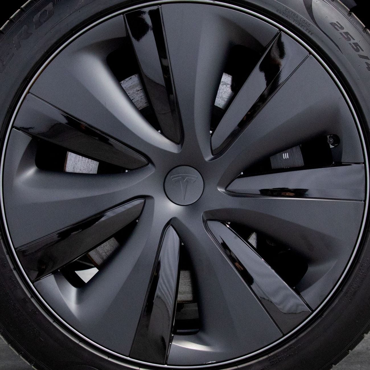 Tesla Model S Dual Motor AWD