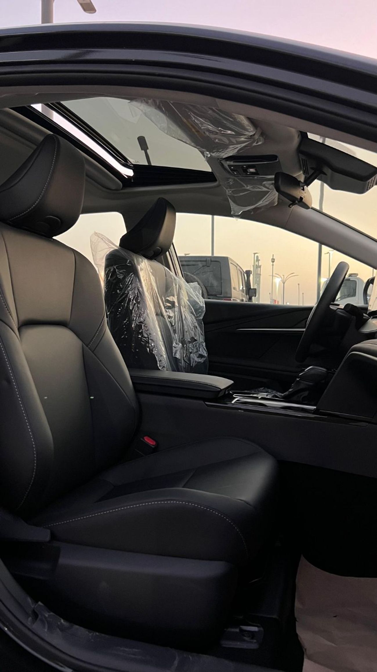 Toyota Camry XLE 2.5L Hybrid