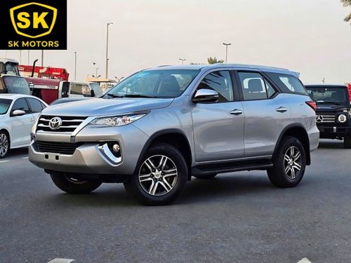 تويوتا فورتونر EXR V4 4WD/ LEATHER SEATS/ DVD/ REAR CAMERA/ LOT# 102396