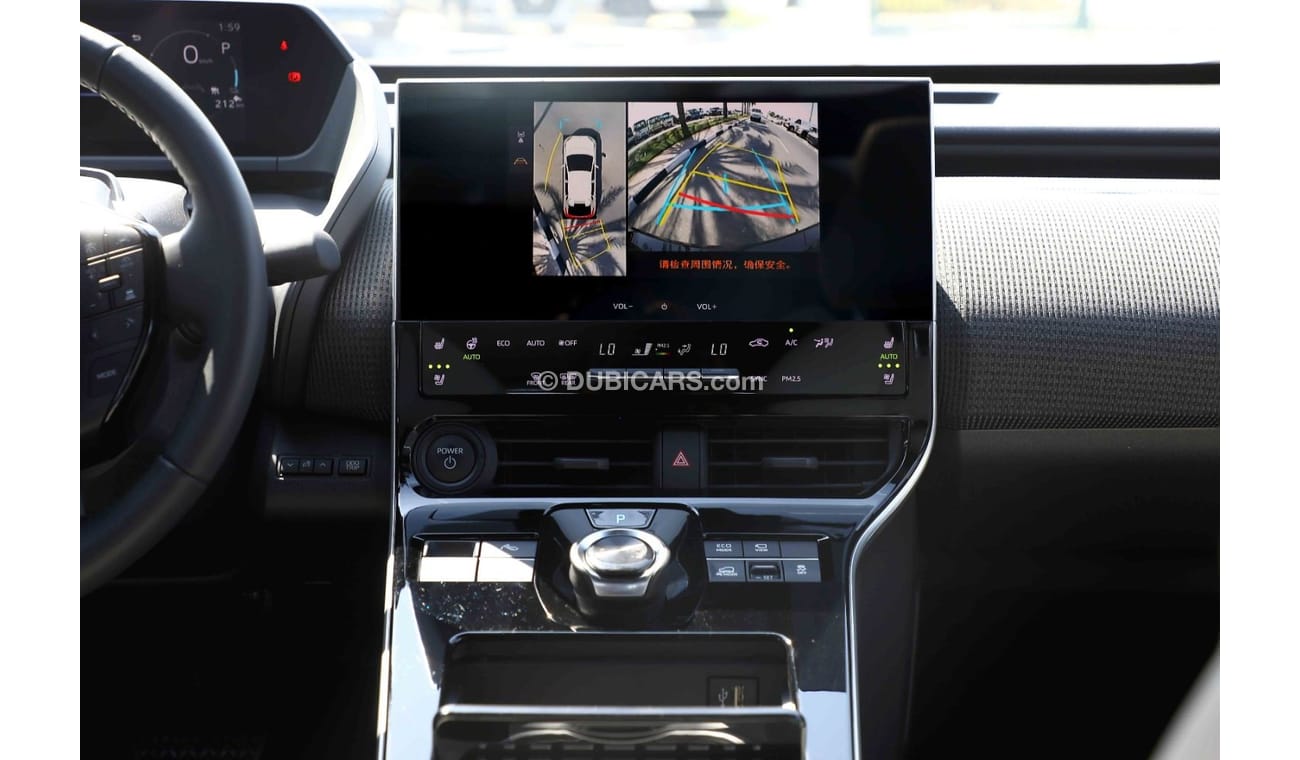 Toyota bZ4X 2022 Toyota bZ4X X-Mode Pro AWD - White inside grey