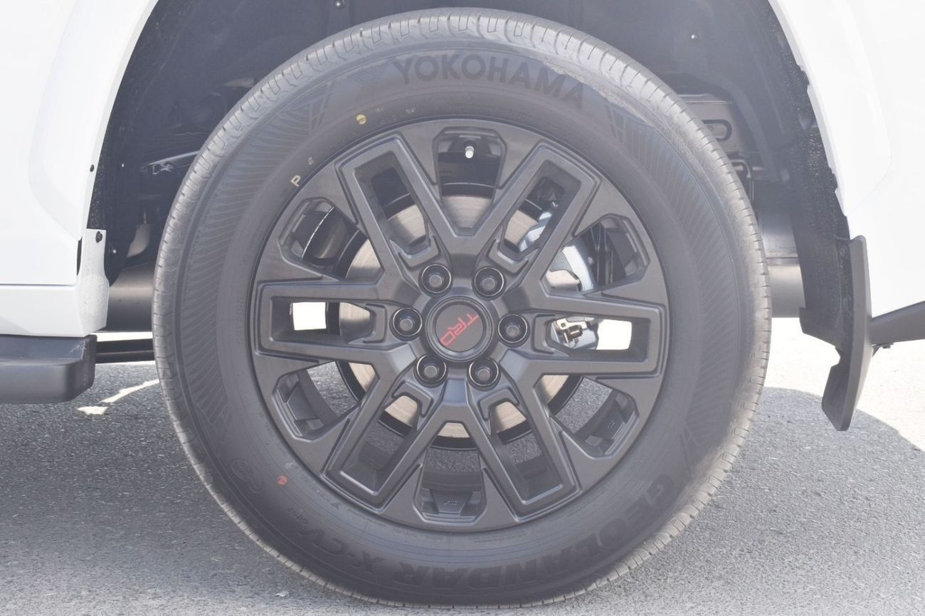 تويوتا سيكويا SEQUOIA 3.5L  SR5 TRD OFF ROAD