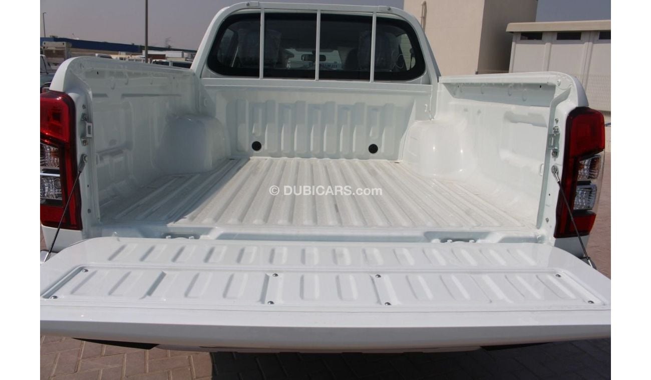 Mitsubishi L200 2.4L Petrol 4WD Double Cab GLX Manual