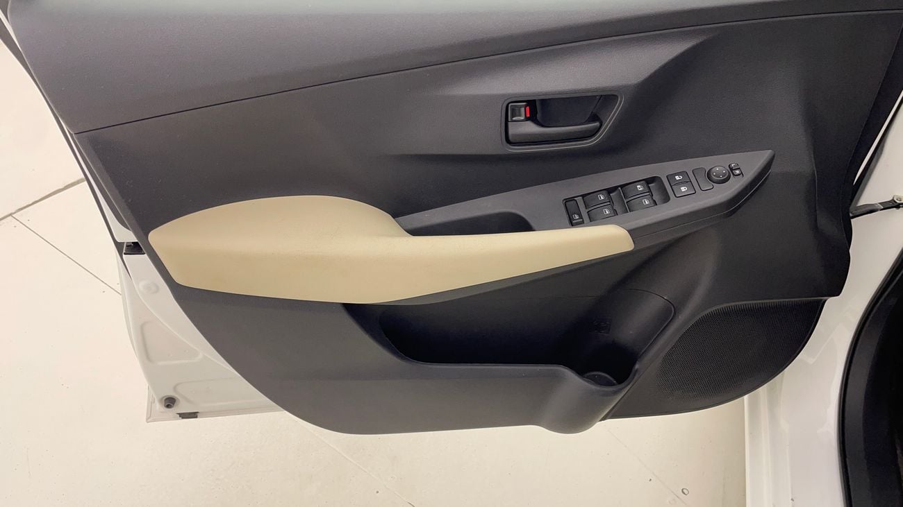 تويوتا يارس E 1.5 | بدون دفعة مقدمة | اختبار القيادة في المنزل