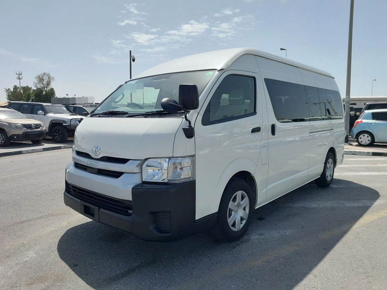 Toyota Hiace TOYOTA HIACE COMMUTER VAN RHD 2019 MODEL 2.7 L PETROL AUTOMATIC(PM06241)