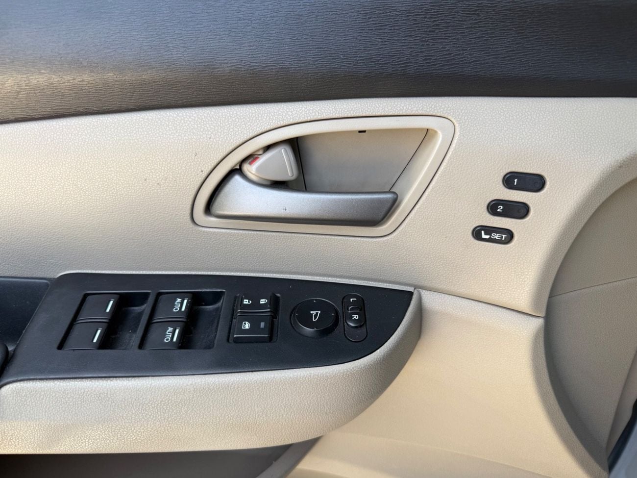 هوندا أوديسي Touring 3.5L (250 HP)