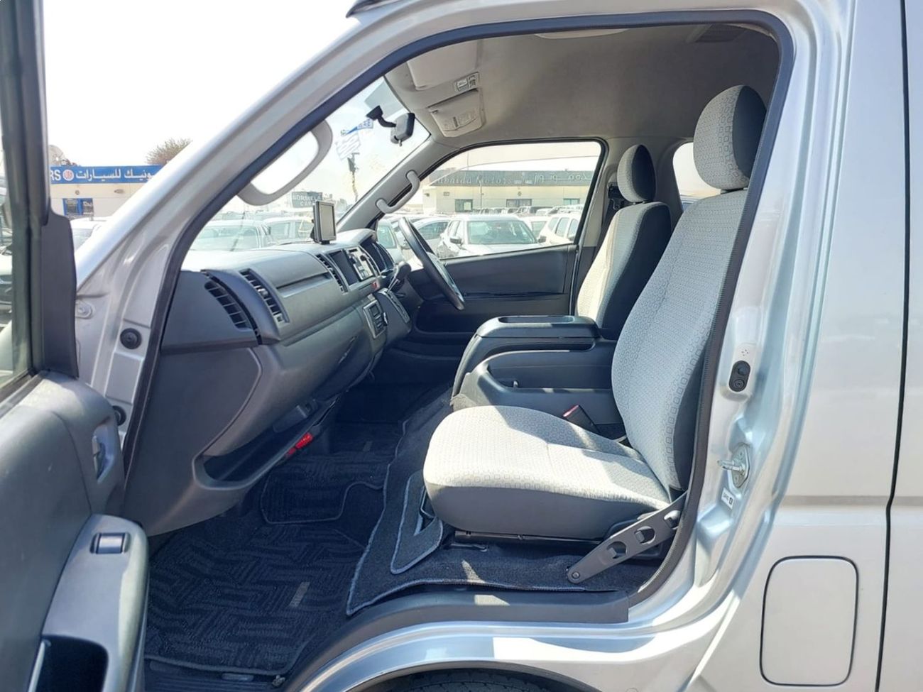 تويوتا هاياس (RAMADAN OFFER) TOYOTA HIACE VAN RHD 2014 MODEL 2.7 L PETROL AUTOMATIC(PM06557)