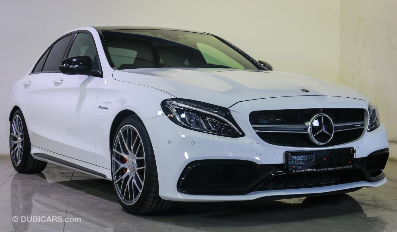 مرسيدس بنز C 63 AMG s V8 Biturbo