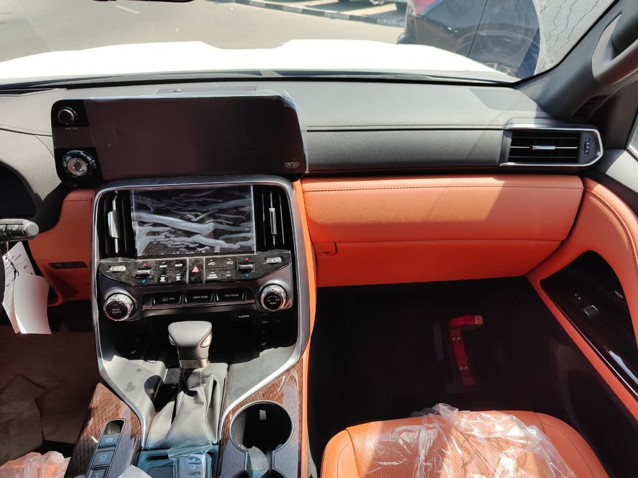 Lexus LX 600 Lexus LX 600 VIP 3.5L LX 600 VIP 2025 Black