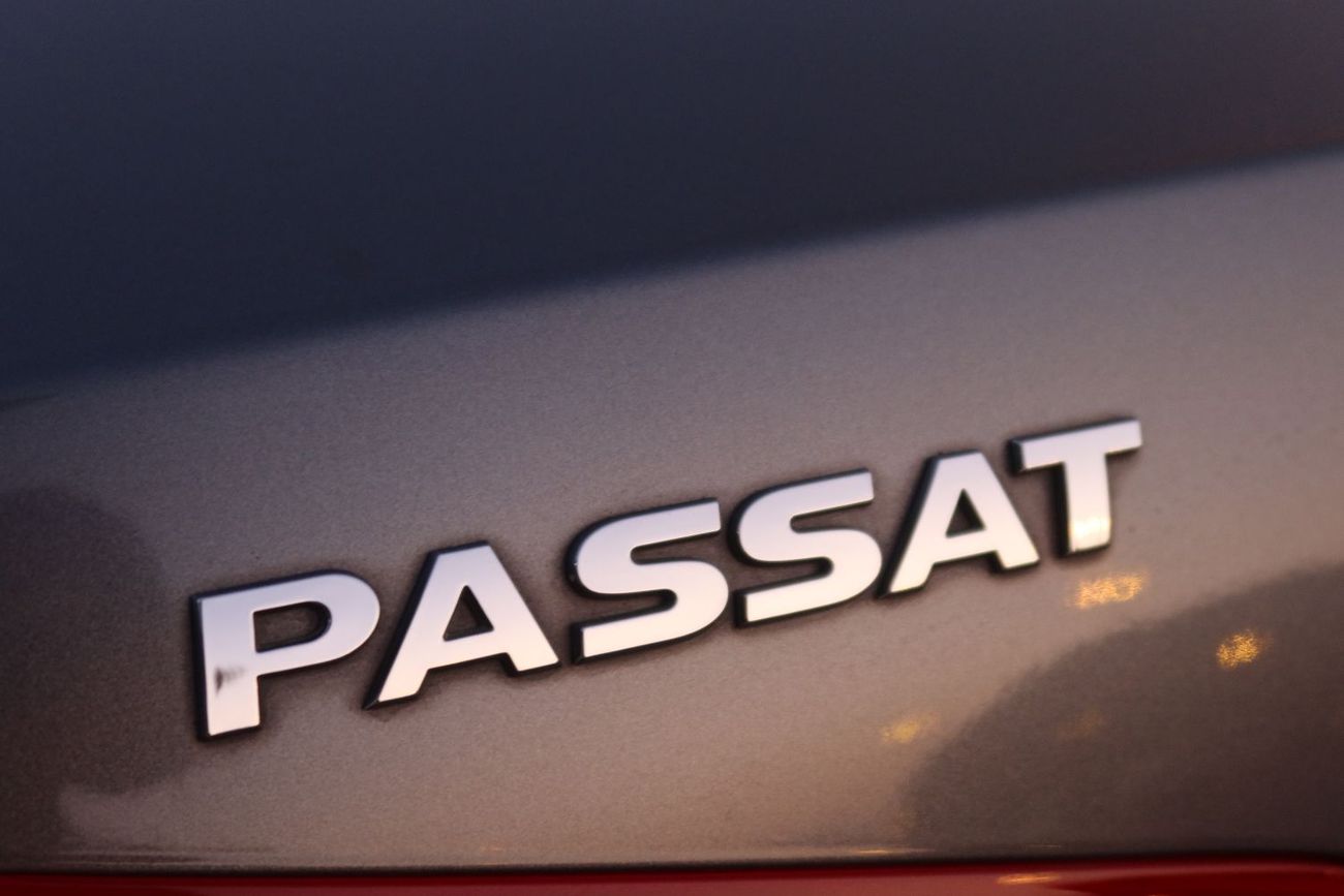 Volkswagen Passat SEL 2.5L