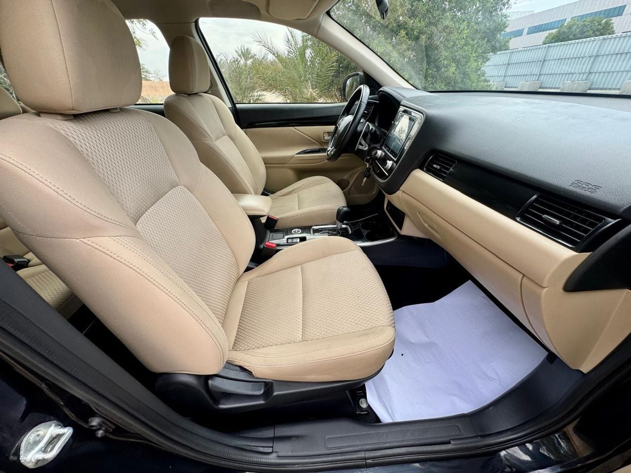 Mitsubishi Outlander GLX High 2.4L 850-Monthly l GCC l 4WD , Cruise, Camera l Accident Free
