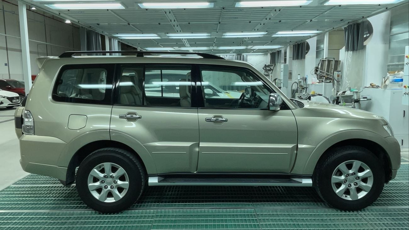 Mitsubishi Pajero GLS Highline 3.8L (274 HP) 2017 GLS HIGHLINE | AED 1105/Month | 0 DP | 30 Day Return | Warranty | Se