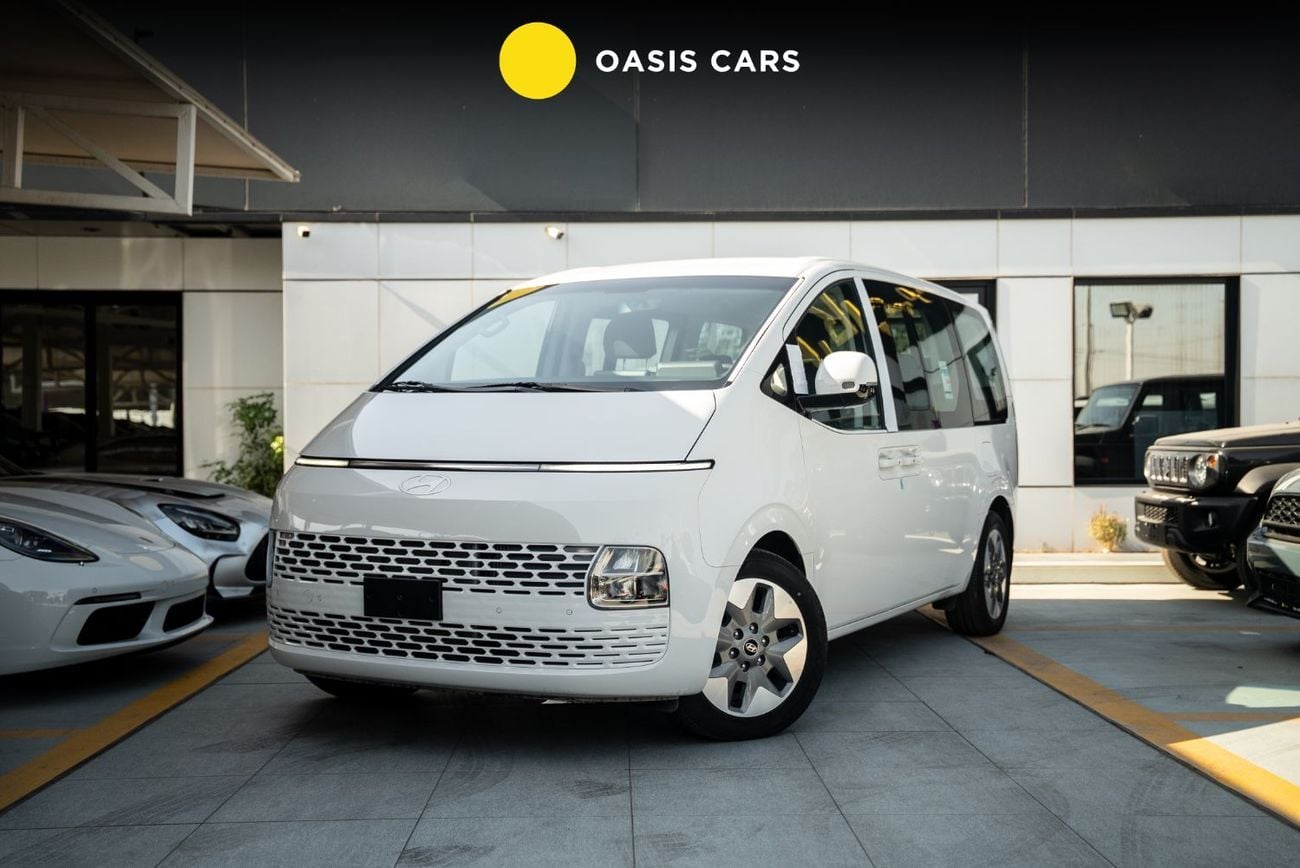 هيونداي ستاريا LUXURY 2025 Brand New 11 Seater Diesel 2.2L Turbo 4 Cylinders GCC