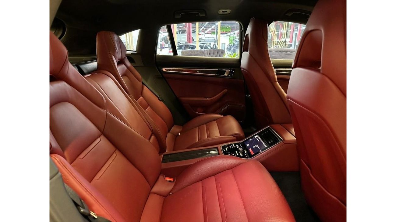 Porsche Panamera PANAMERA 4S 2018/ GCC /2 YEARS WARRANTY AND SERVICE