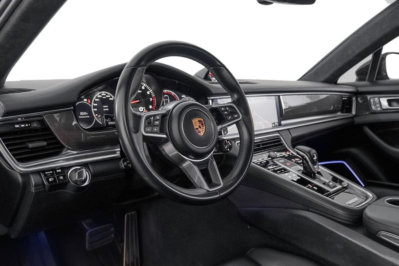 Porsche Panamera Turbo Sport Turismo 4.0L AWD