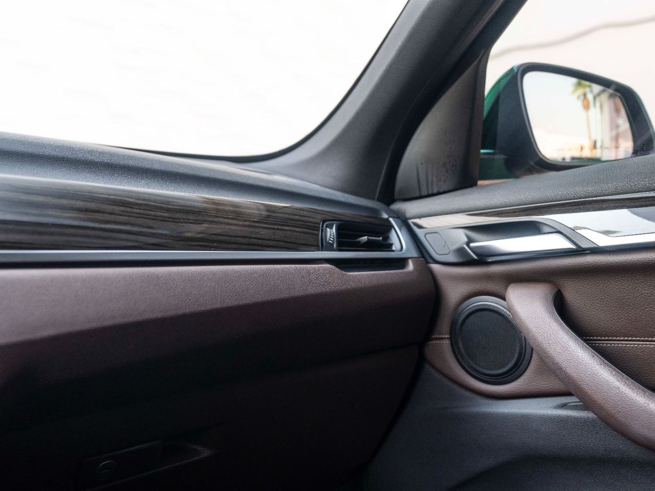 بي أم دبليو X1 sDrive 20i M Sport 2.0L