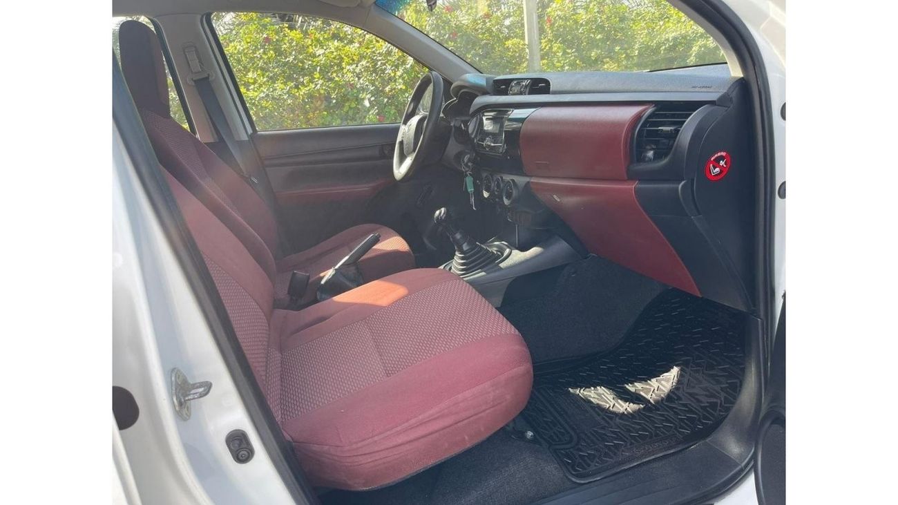 تويوتا هيلوكس ‏TOYOTA HILUX   GL   (GCC SPEC) -2020 - VERY GOOD CONDITION