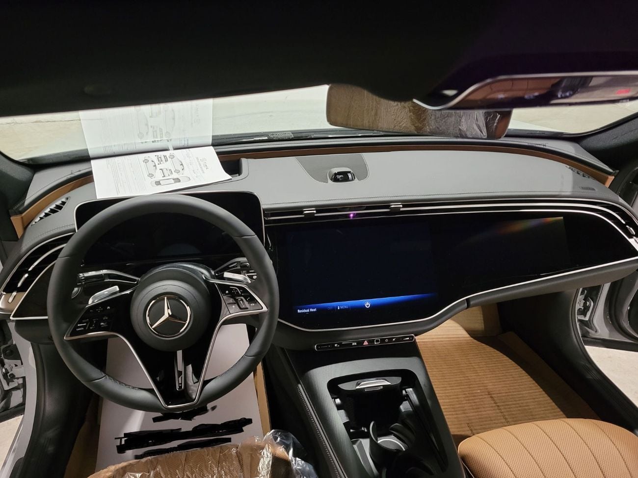 Mercedes Benz E350 4MATIC (NON GCC) 4MATIC Luxury Sedan  * Export Offer*