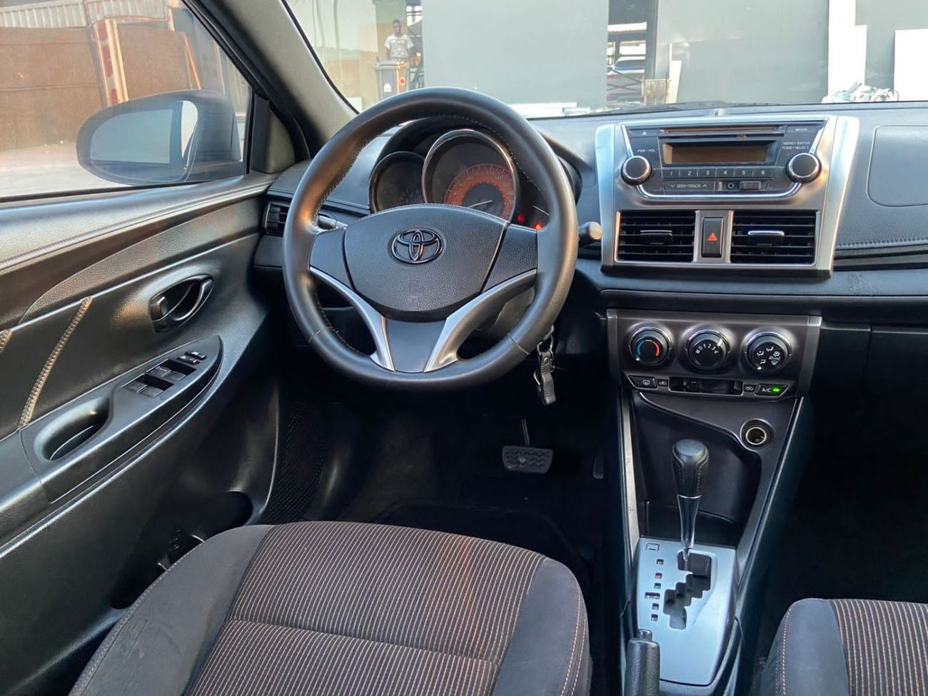Toyota Yaris TOYOTA YARIS SE MODEL : 2016 MILEAGE : 129,000 K/M PRICE : 27,000 DIRHAMS GULF SPECIFICATIONS Withou