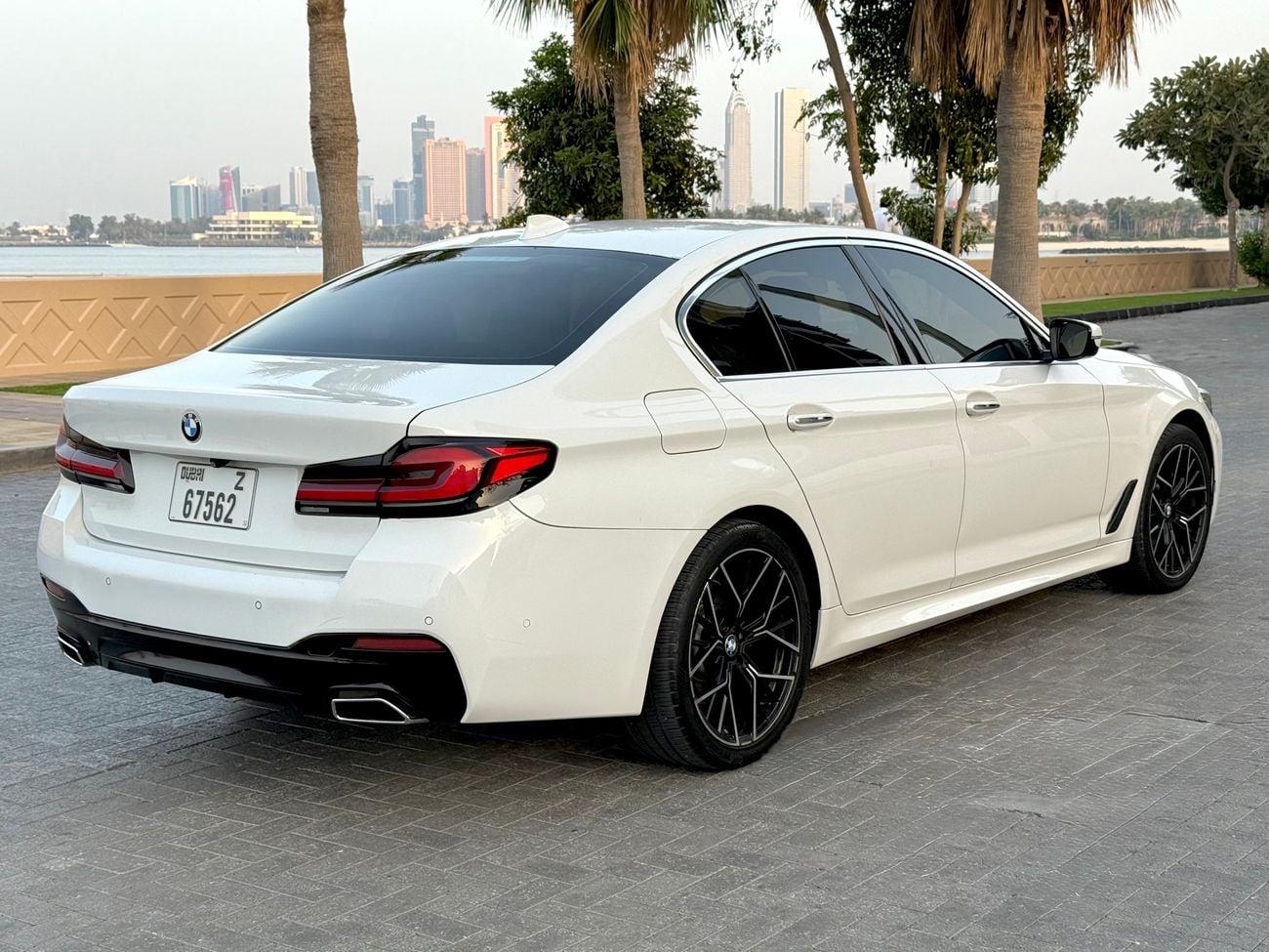 بي أم دبليو 530i