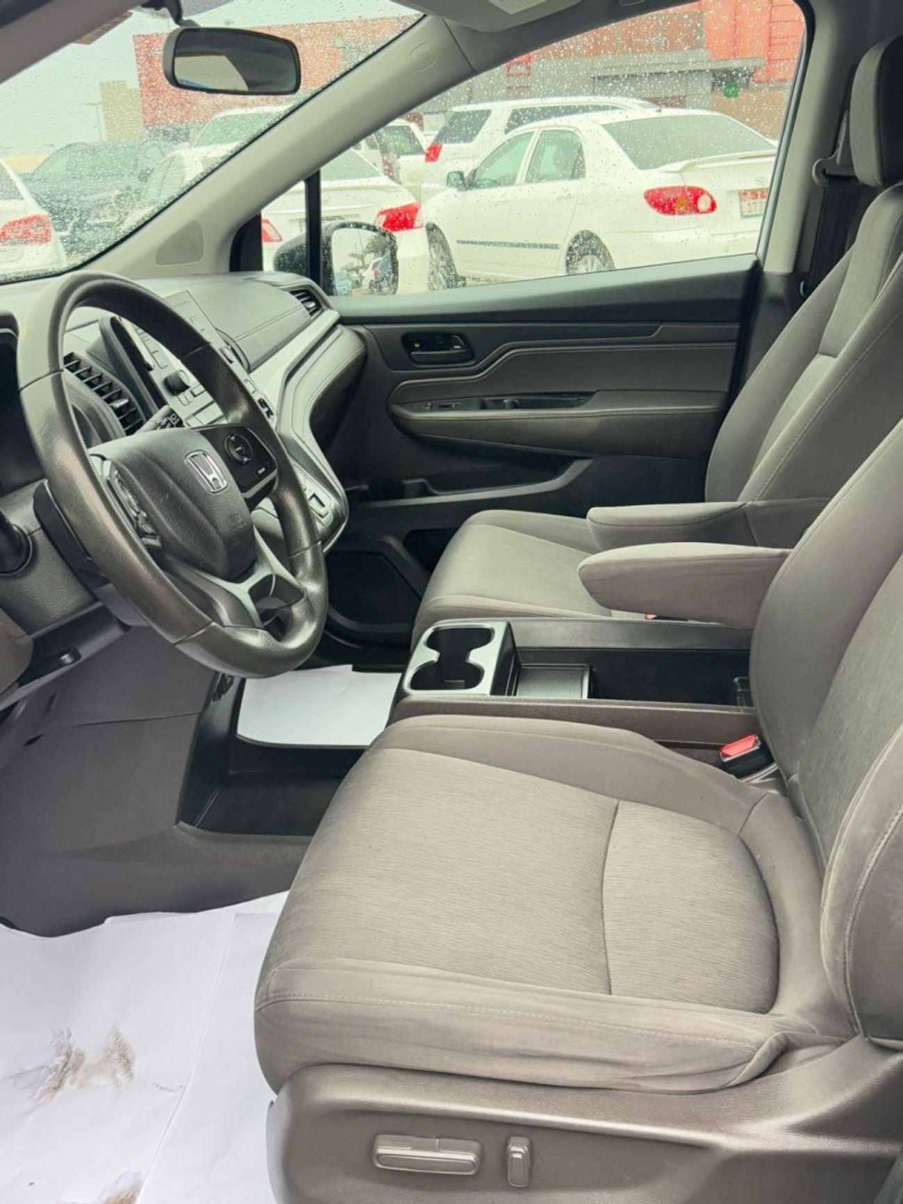 هوندا اوديسي J In excellent condition and requires no expense