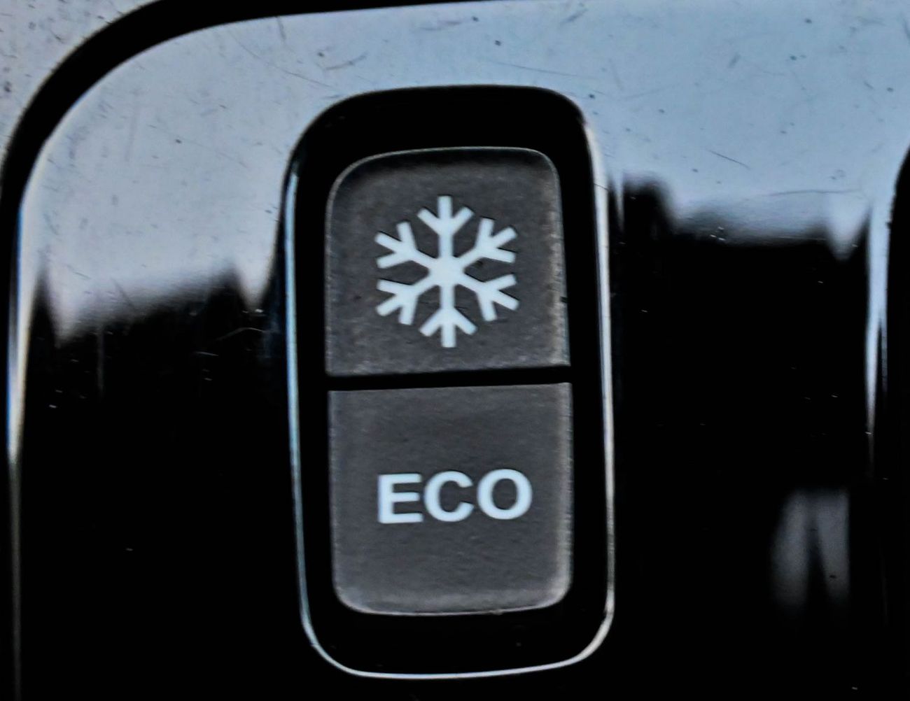 Chevrolet Captiva LT 1.5L (150 HP) (7 Seater) Chevrolet Captiva | 1.5 L 2023 | Original Paint GCC Accident-Free In Exc