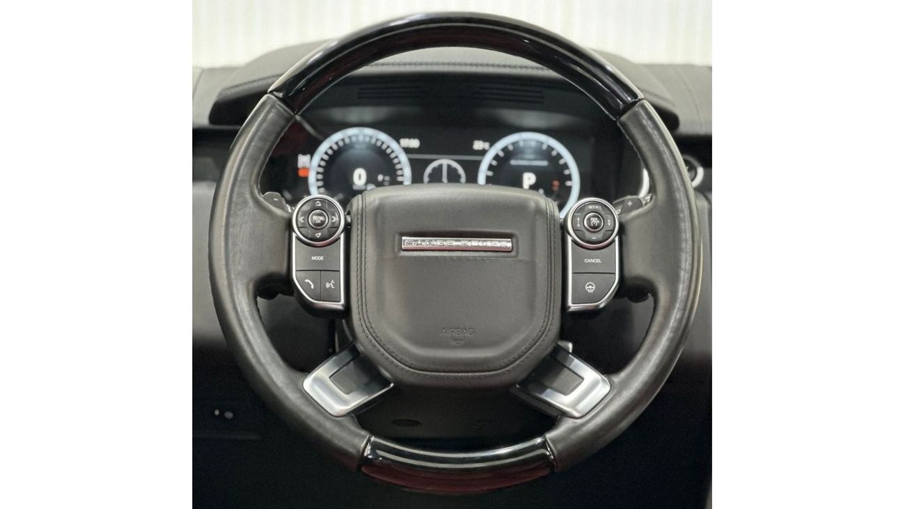 Land Rover Range Rover 2017 Range Rover Vogue SE Supercharged V8, Warranty, Full Service History, Full Options, GCC